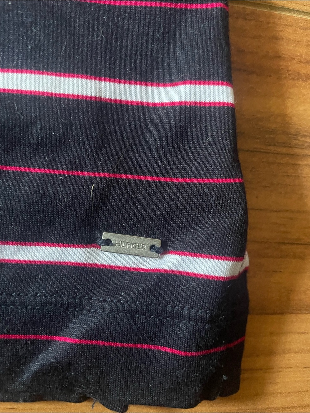 Y2K Tommy Hilfiger polo shitt - Picture 3 of 4